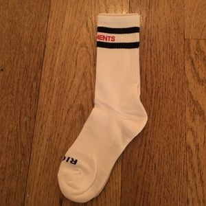 Vetements socks (sexual fantasies)